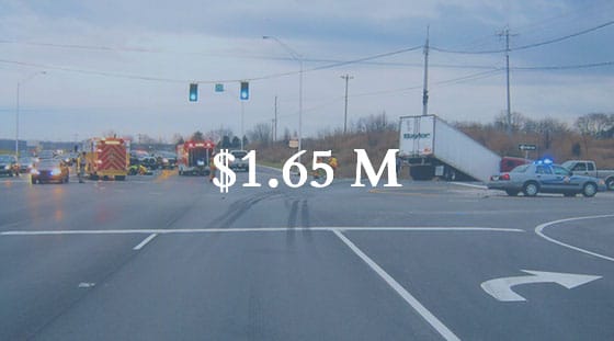 semi-truck-accident-case 1.65m before