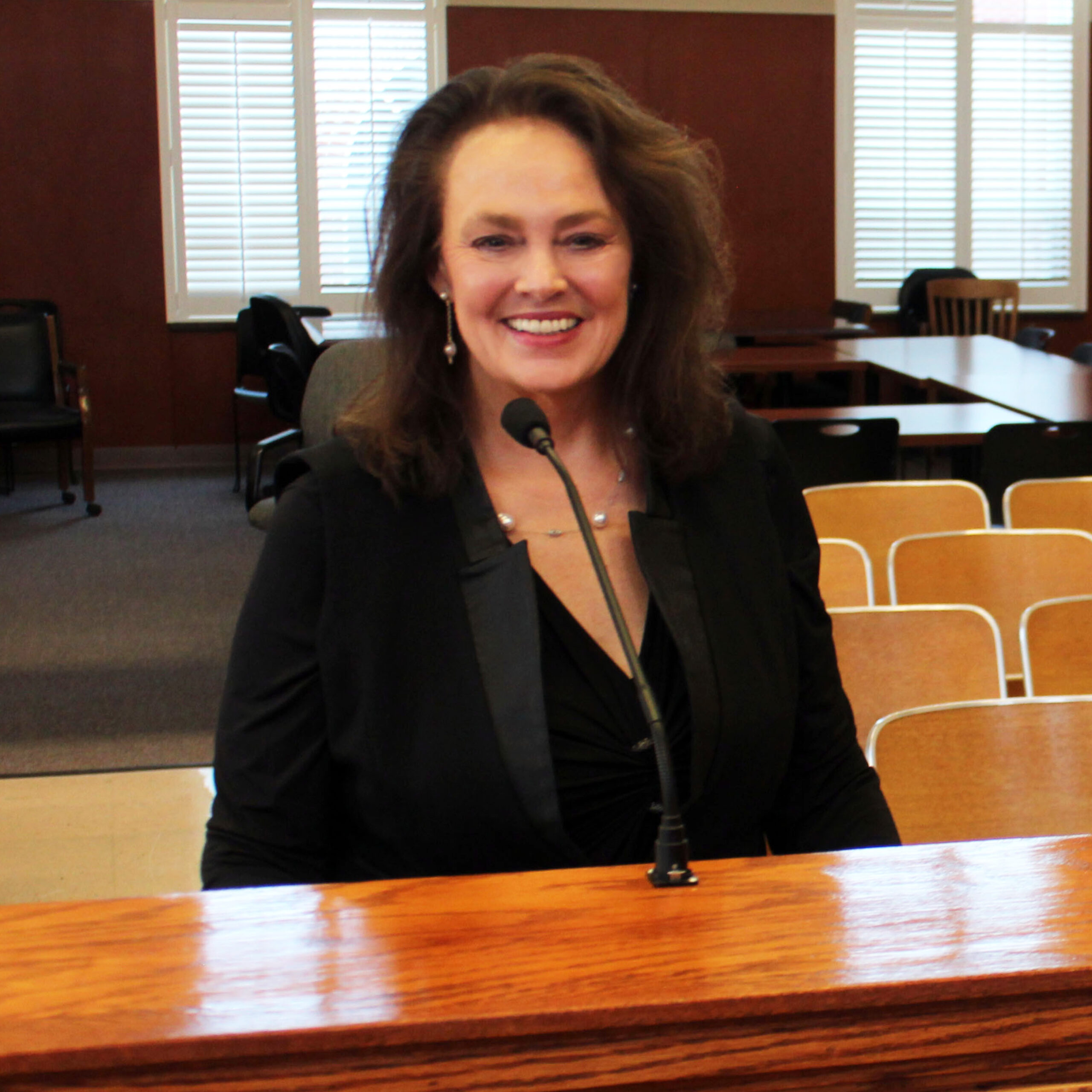 flora in court