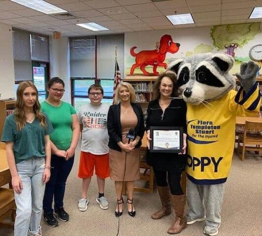 FLORA AND POPPY PRESENT BONNIEVILLE ELEMENTARY WITH POPPY'S LEADERSHIP AWARD